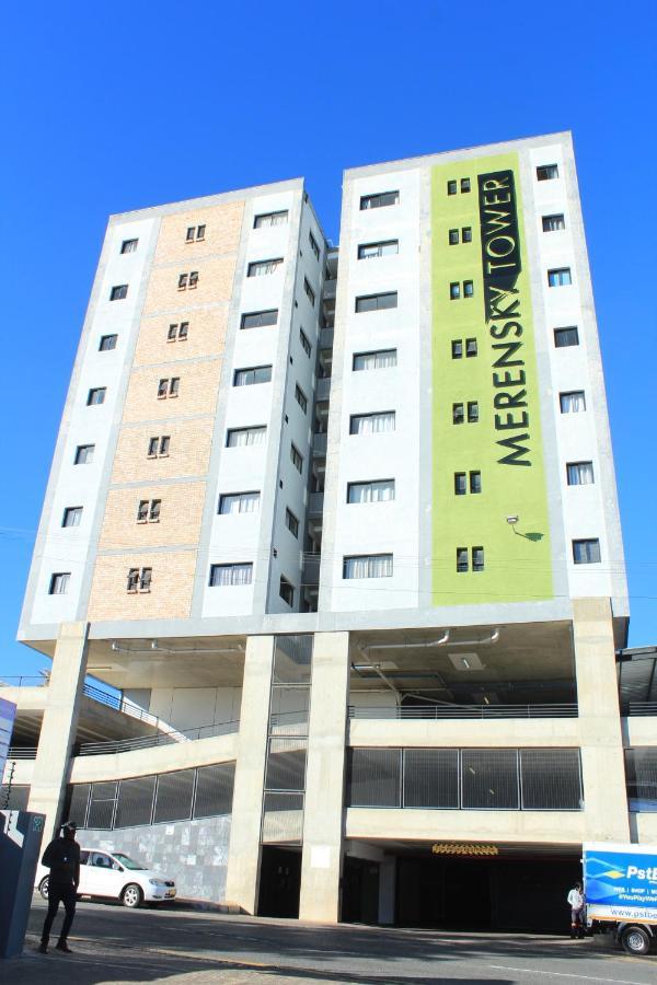 Nj Merensky 1 Windhoek Apartment Exterior photo